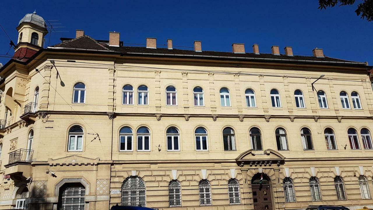 Cbs Apartments Budapest Luaran gambar